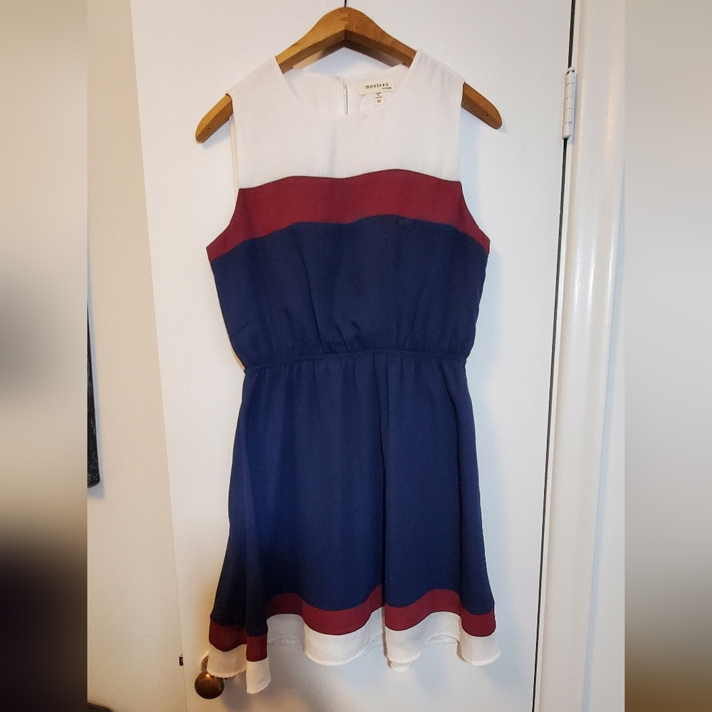 Medium Monteau Los Angeles Navy and Red Sleeveless Blouson Dress